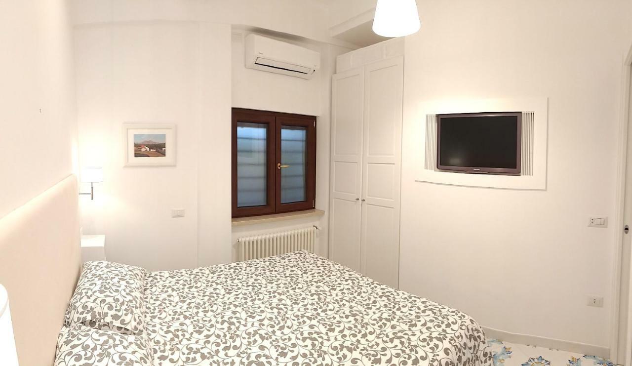 נאפולי Mini Appartamento Al Chiostro מראה חיצוני תמונה